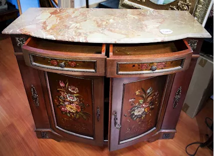 Piccola Credenza Stile Classico in Noce Scuro - Foto 4
