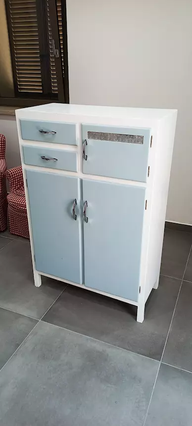 Mobiletto vintage in legno, ottimo stato - Foto 2