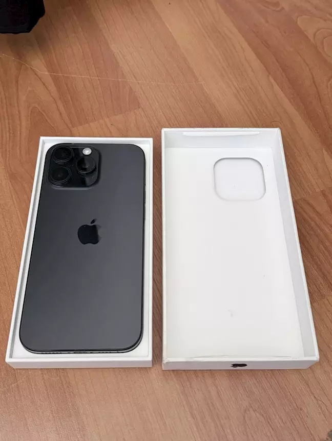 IPhone 16 Pro Max 256GB, colore Titanio nero