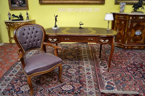 Poltrona da scrivania con braccioli stile Luigi XV