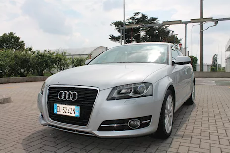 Audi A3 T-Tronic 2.0 TDI - 141 CV - automatica Anno 2012, modello con - Foto 2