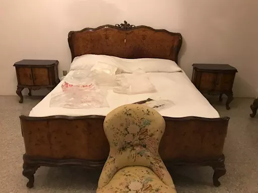 Camera letto completa-vecchi mobili in stile Cantù anni '50