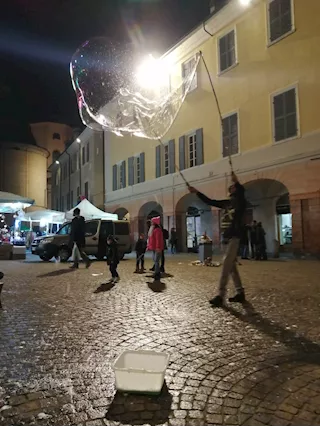 Sapone concentrato + strumentini per bolle di sapone giganti