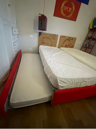 2 letti singoli in buon stato