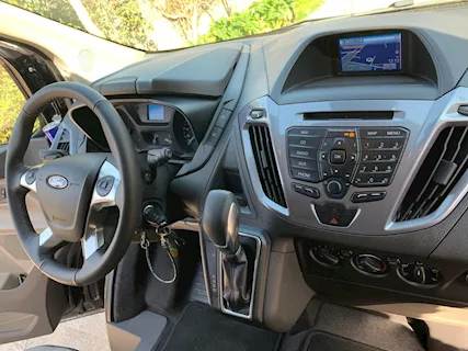Ford custom 8+1