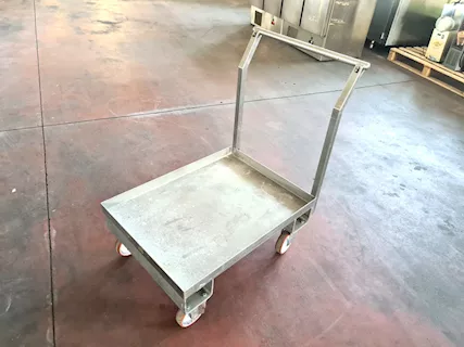 Carrello di trasporto usato