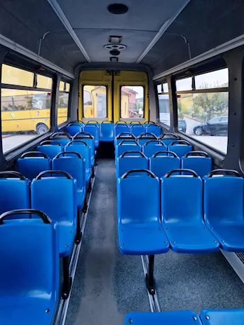 Scuolabus varie tipologie Marca Iveco Anno 2010 - Anteprima 5