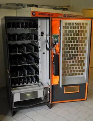 Distributori Automatici con Gazebo - Foto 2