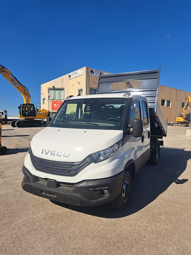 Foto 3IVECO DAILY DOPPIA CABINA RIBALTABILE TRILATERALE - NUOVO, cassone fisso