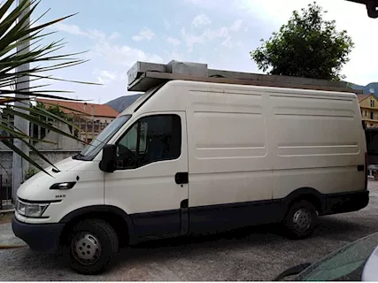 Noleggio furgone con autista