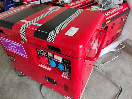 Generatore 12 kw 2024 come nuovo con fattura