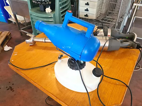 Nebulizzatore di acqua portatile usato