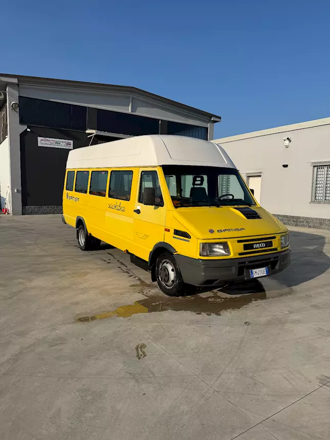 Iveco Daily Scuolabus Anno 2002 Km 270000 Euro 2