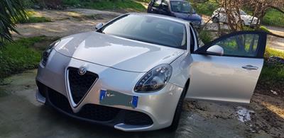 Alfa Romeo Giulietta 1.6 Anno 2016 Km 81000 Berlina, cambio automatico - Anteprima 1
