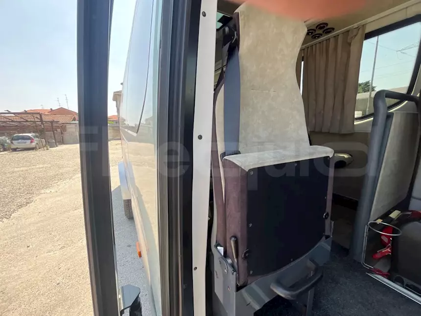 Foto 11Iveco Daily, 2016, 21 posti, Euro 6 Km 303876, cambio: manuale