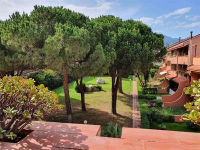 TRILOCALE CON TERRAZZO - LOANO (SV)