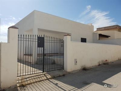 Triscina villa 4 vani con terrazzo vista mare