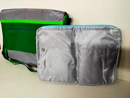 Borsa tracolla porta pc Calvin Klein, mai usata - Anteprima 4
