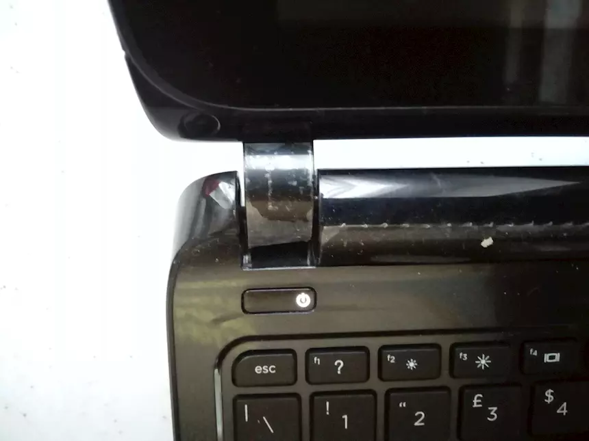 Foto 3 Notebook HP 10-E002SL non funzionante completo Hewlett, colore Nero