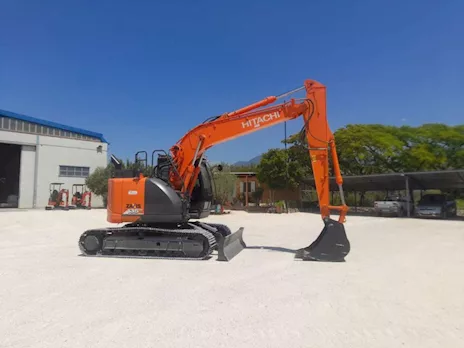 Escavatore cingolato Hitachi ZX135US-6