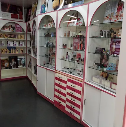 Arredo bianco e rosa autoportante 16709