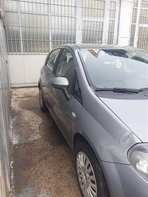 Vendo per inutilizzo Fiat Modello Grande Punto 1,4 cc. Benzina Anno 2011 - Foto 3