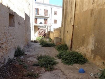 Castelvetrano casa ind 5 vani cortile priva - Foto 6
