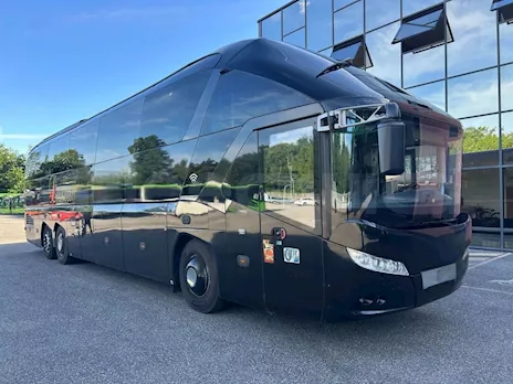 Neoplan Starliner