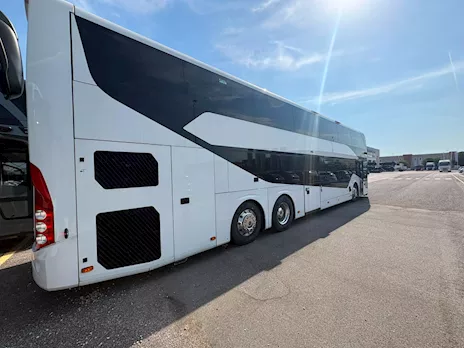 Volvo 9700 DD Superior Km 1 Euro 6, colore esterno, cambio automatico - Anteprima 7