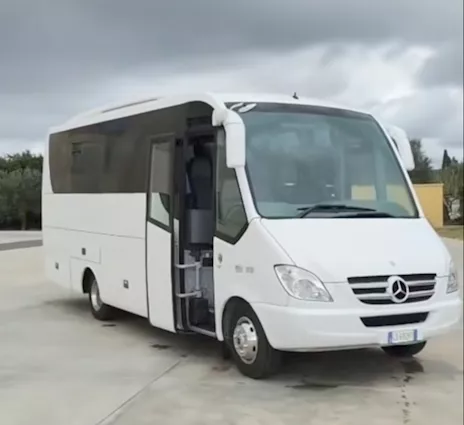 Mercedes tourengo 30 posti