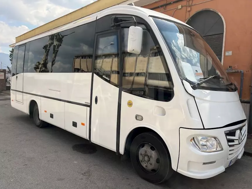 Foto 7Mercedes-Benz 818, 2011, 29 posti, Euro 5 Km 640354, cambio: manuale