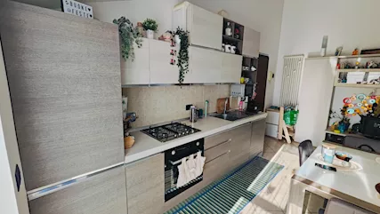 Cucina Lineare moderna, completa di elettrodomestici, in ottime condizioni - Foto 4