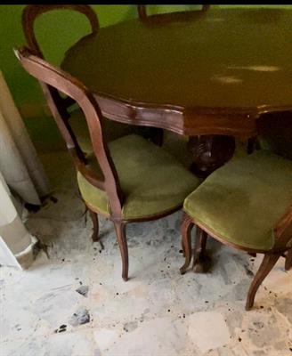 Tavolo rotondo antico allungabile 8 posti intarsiato a mano