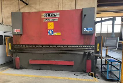 Piegatrice lamiera Gade Mod PS-C 4200