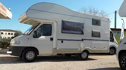 Camper Mclouis 430 Fiat 6 posti 6,12 mt Anno 2000 Km 87831, cambio manuale - Anteprima 1