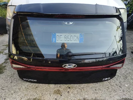 Portellone con lunotto Hyundai i20 2022