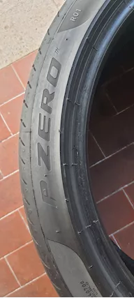 Pirelli P-Zero 255/40 r21 102y