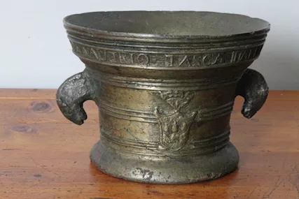 Antico mortaio in bronzo spettacolare 1859