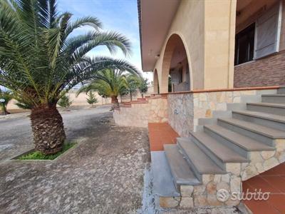 Villa in zona residenziale