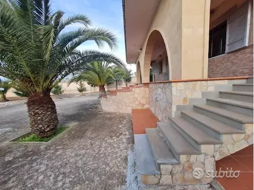 Villa in zona residenziale