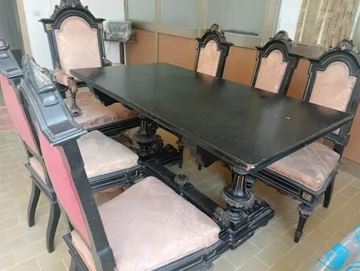 Salotto fine '800 in noce nero/oro