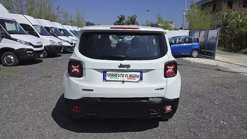 Jeep Renegade 1.6 Mjt 120 CV Longitude Anno 2015 Km 139100, unico proprietario - Foto 4