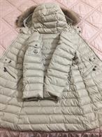 Piumino Moncler Bambina 6-8 Anni, color beige, taglia 8 - Anteprima 3