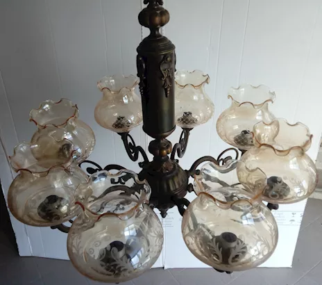 Lampadario in ottone e vetro inciso 8 lampadine