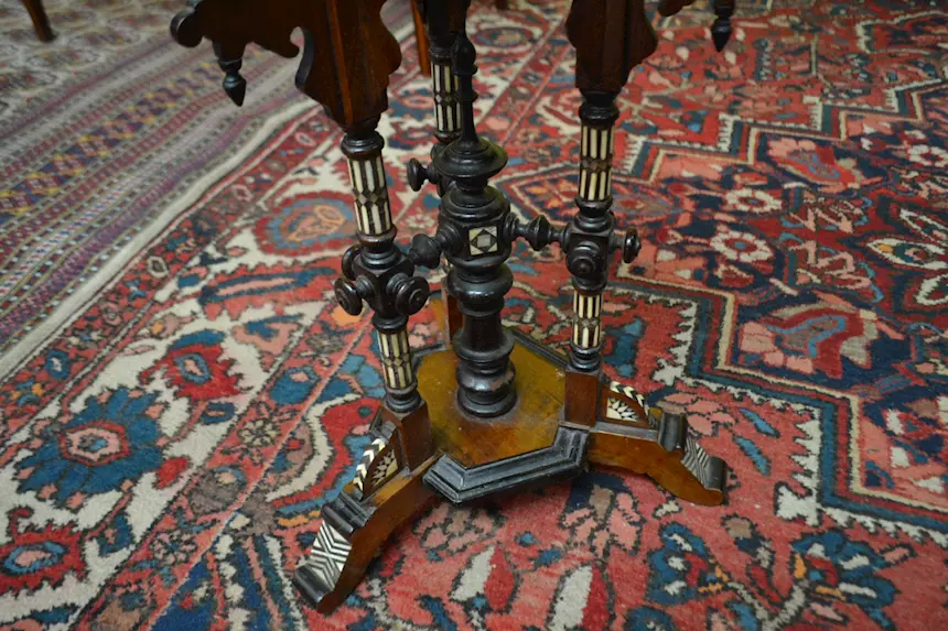 Tavolino orientale d’appoggio esagonale del XX secolo, in legno - Foto 6