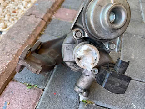 Turbina TwinAir Lancia y codice TD02H2-07TVT-2.7
