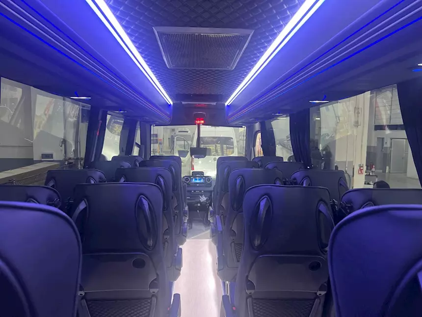 Foto 11Sprinter - Minibus 25+1+1 full optional nuovo Mercedes Km 0, pronta consegna