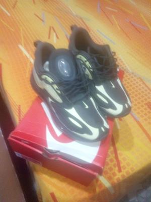 Vendo Nike modello nuovo - Anteprima 2