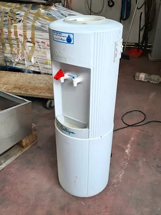Erogatore di acqua usato