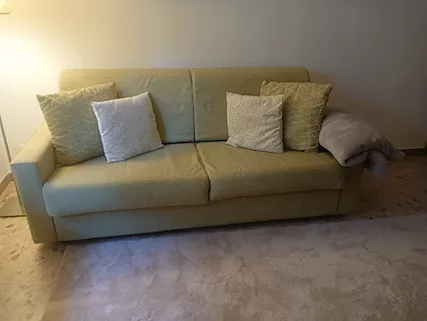 Divano Letto e due mobili soggiorno salotto